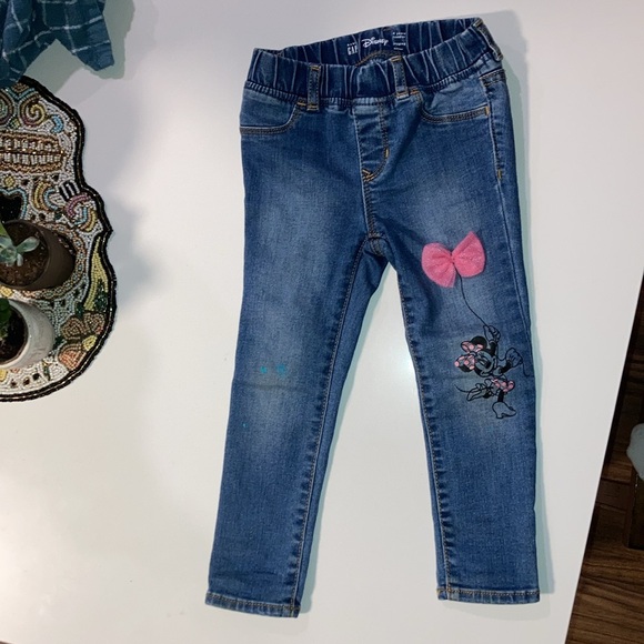 ♻️4T Disney Jeans - Picture 1 of 5